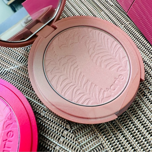 Tarte Elf Makeup Bundle - Picture 3 of 5